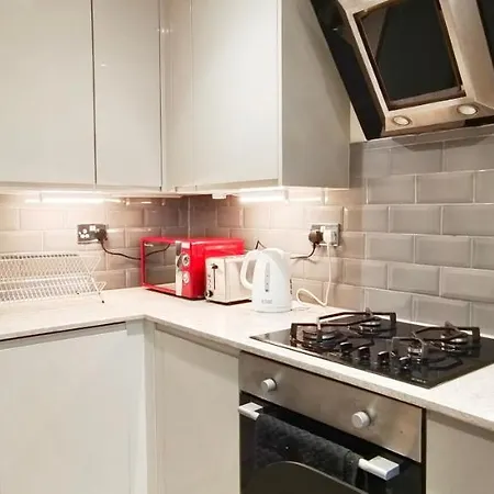 Ferienwohnung First Floor Flat 1 Northwood London Exterior foto